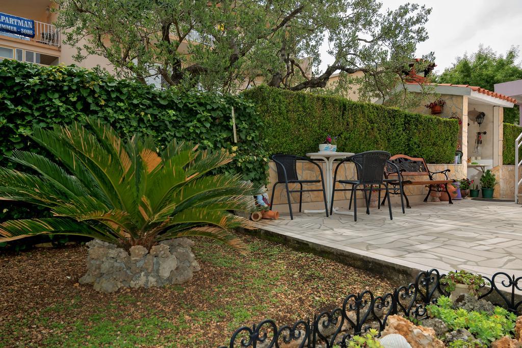 Apartments Villa Lilla Baška Voda Esterno foto